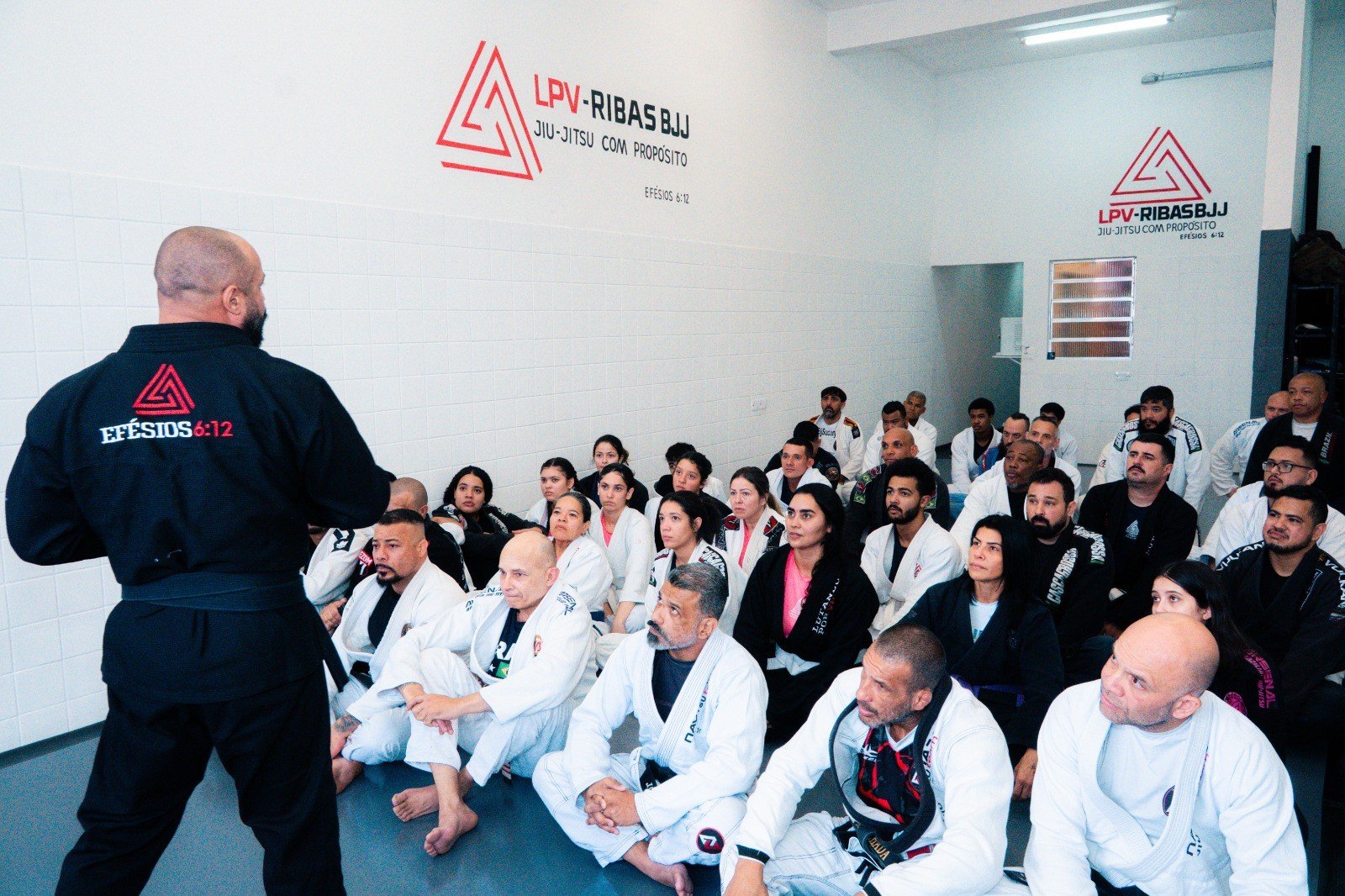 Turma de alunos da LPV - Ribas BJJ reunida